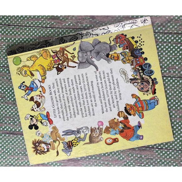 Jingle Bells A Little Golden Book 1964 Illustrated By J.P. Miller Vintage Childr - Picture 7 of 8